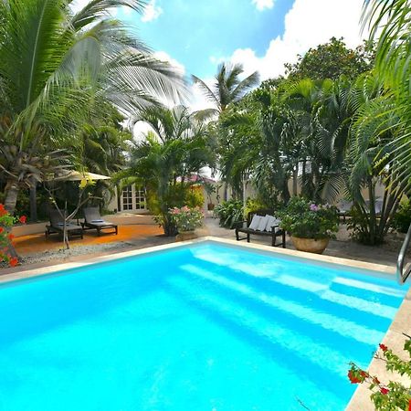 Wonders Boutique Hotel Oranjestad Exterior photo