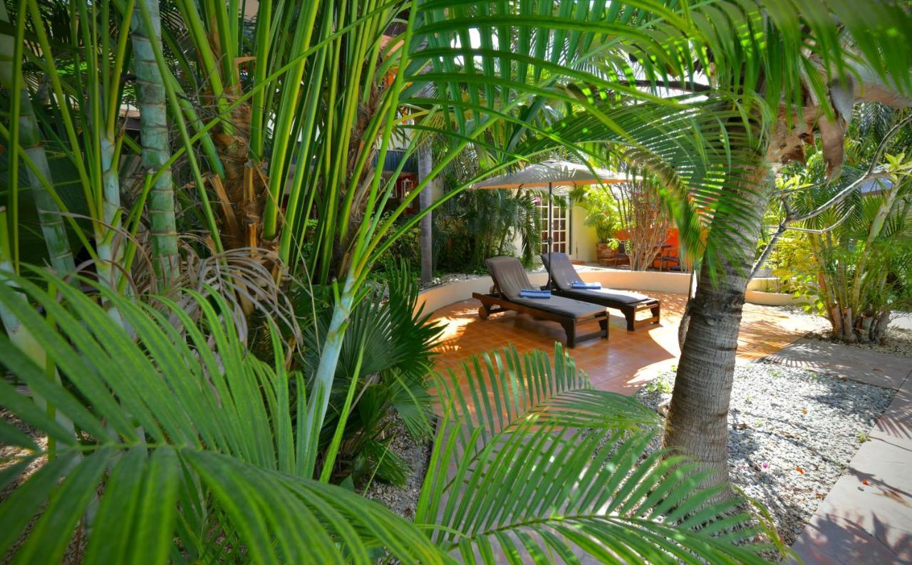 Wonders Boutique Hotel Oranjestad Exterior photo