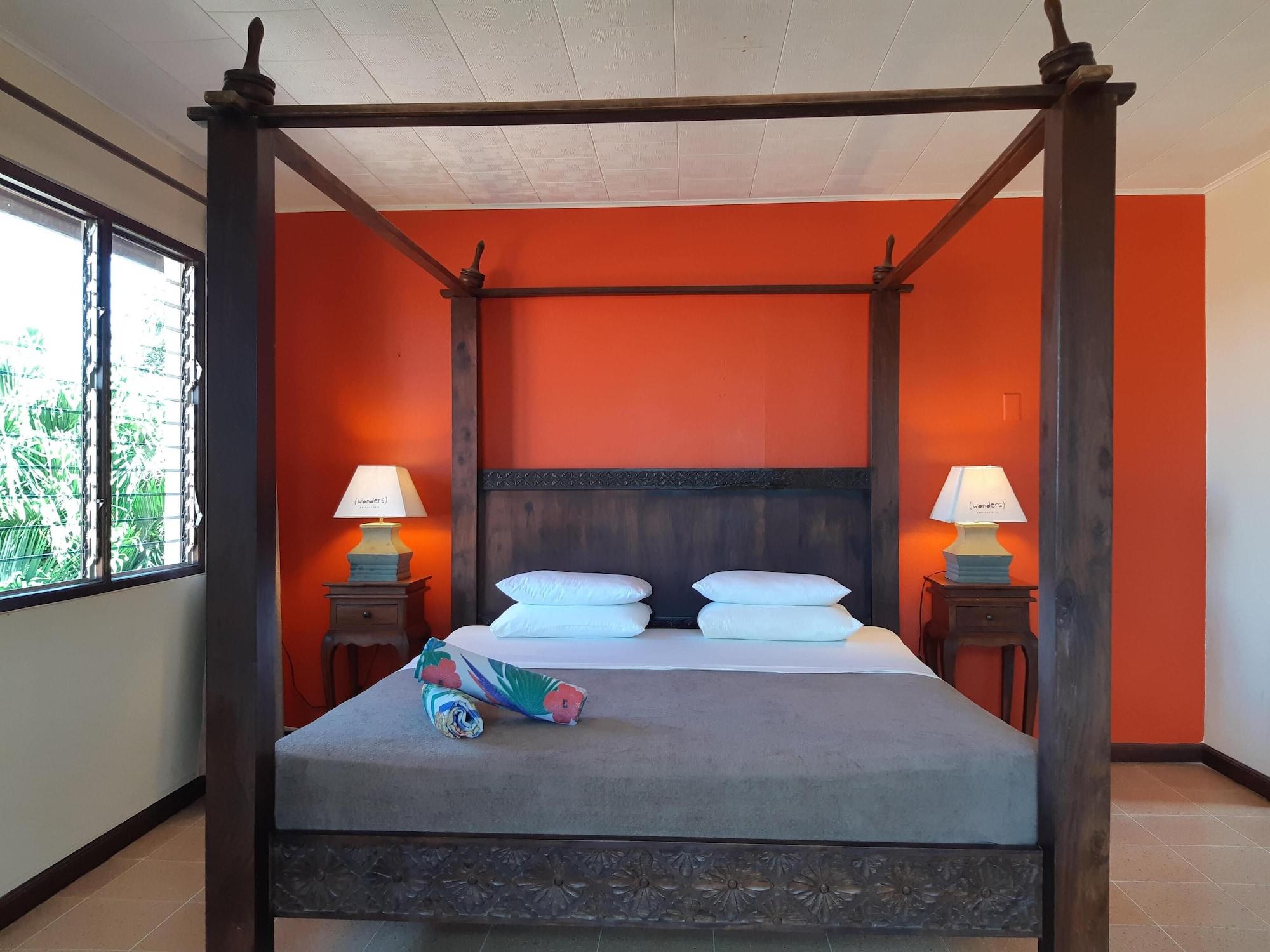 Wonders Boutique Hotel Oranjestad Exterior photo
